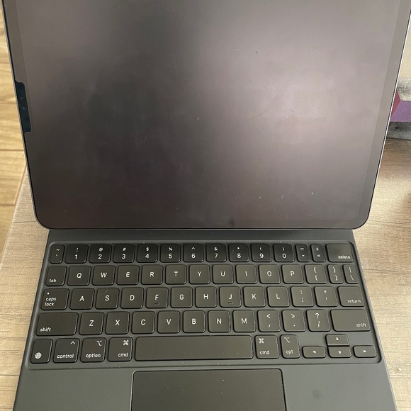 iPad Pro 2nd edition with apple keyboard